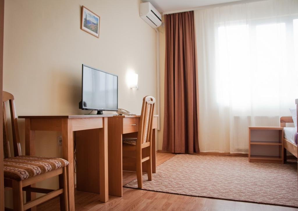 Garni Hotel Alma Pirot Esterno foto