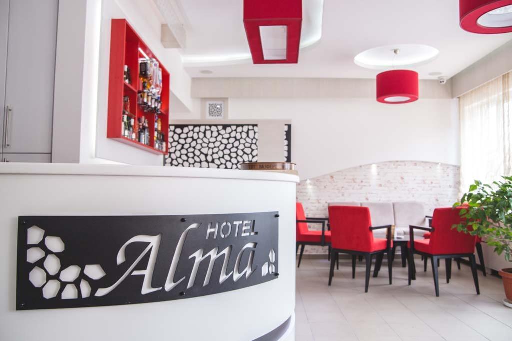 Garni Hotel Alma Pirot Esterno foto