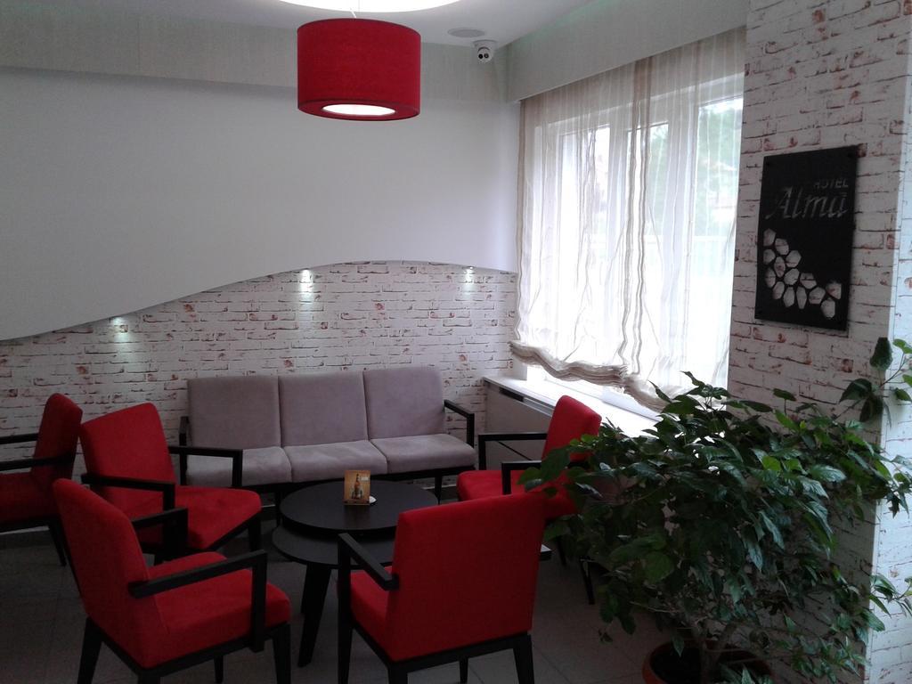 Garni Hotel Alma Pirot Esterno foto