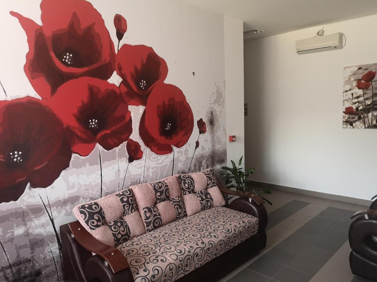Garni Hotel Alma Pirot Esterno foto